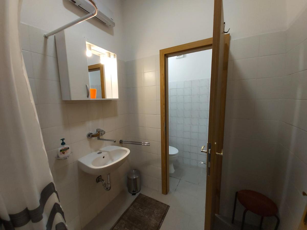 Divaca, Vila Srebrna Bagian luar foto