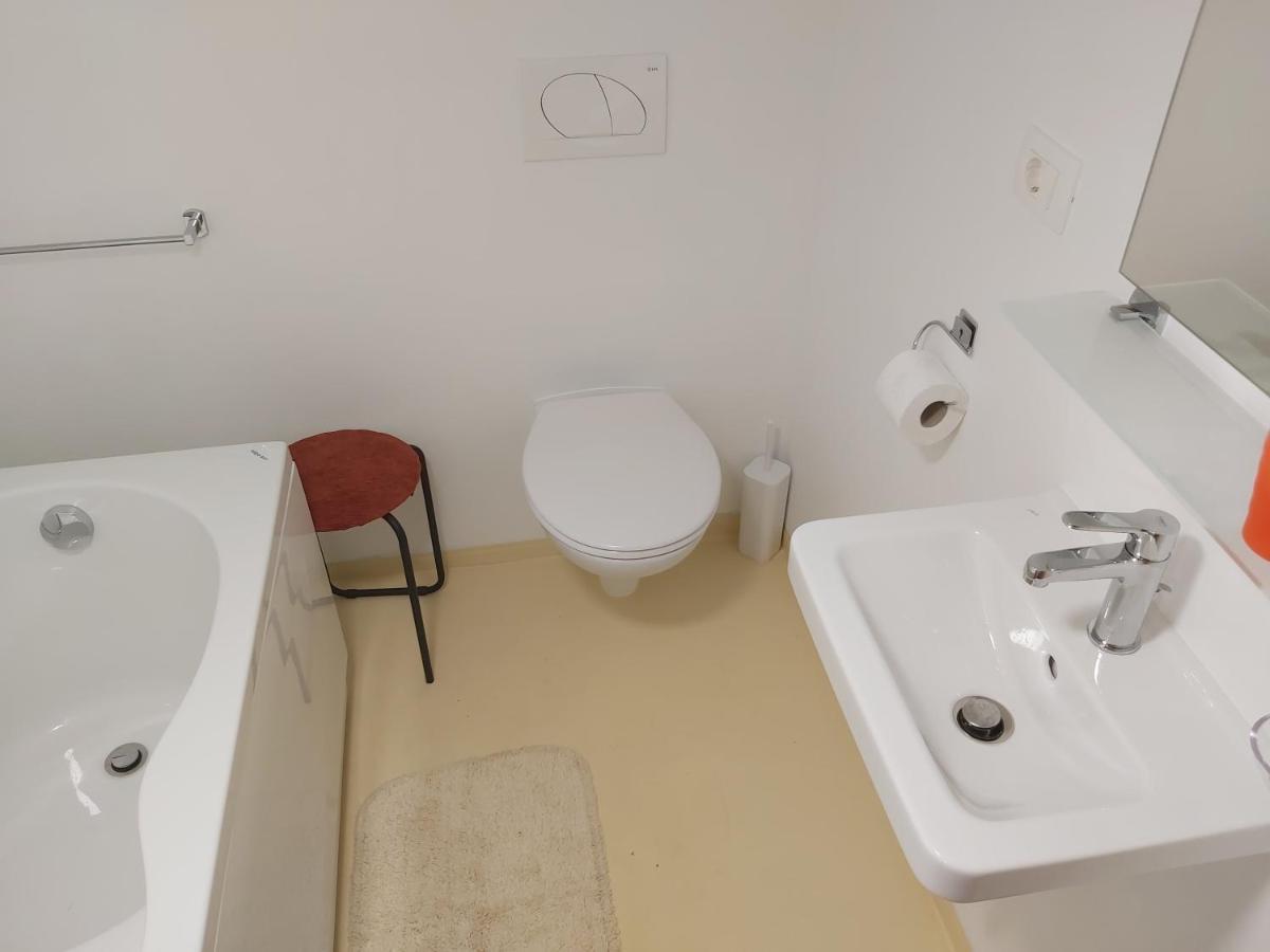 Divaca, Vila Srebrna Bagian luar foto